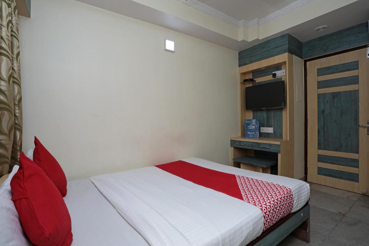 Oyo 26143 Hotel Abedin Колката Екстер'єр фото