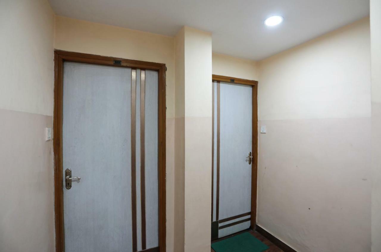 Oyo 26143 Hotel Abedin Колката Екстер'єр фото